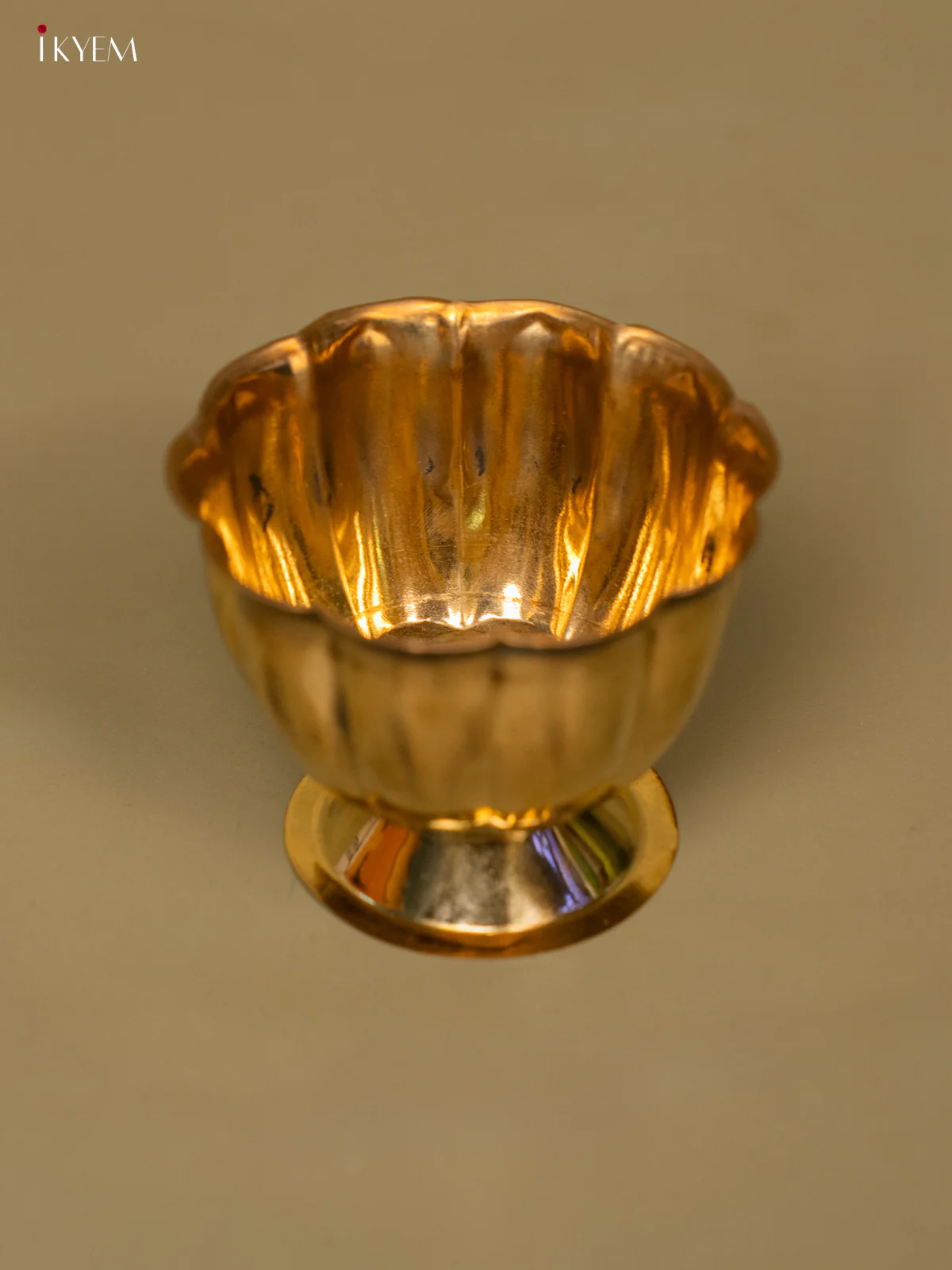 Brass Kumkum Bowl - 3E31020 - Image 2