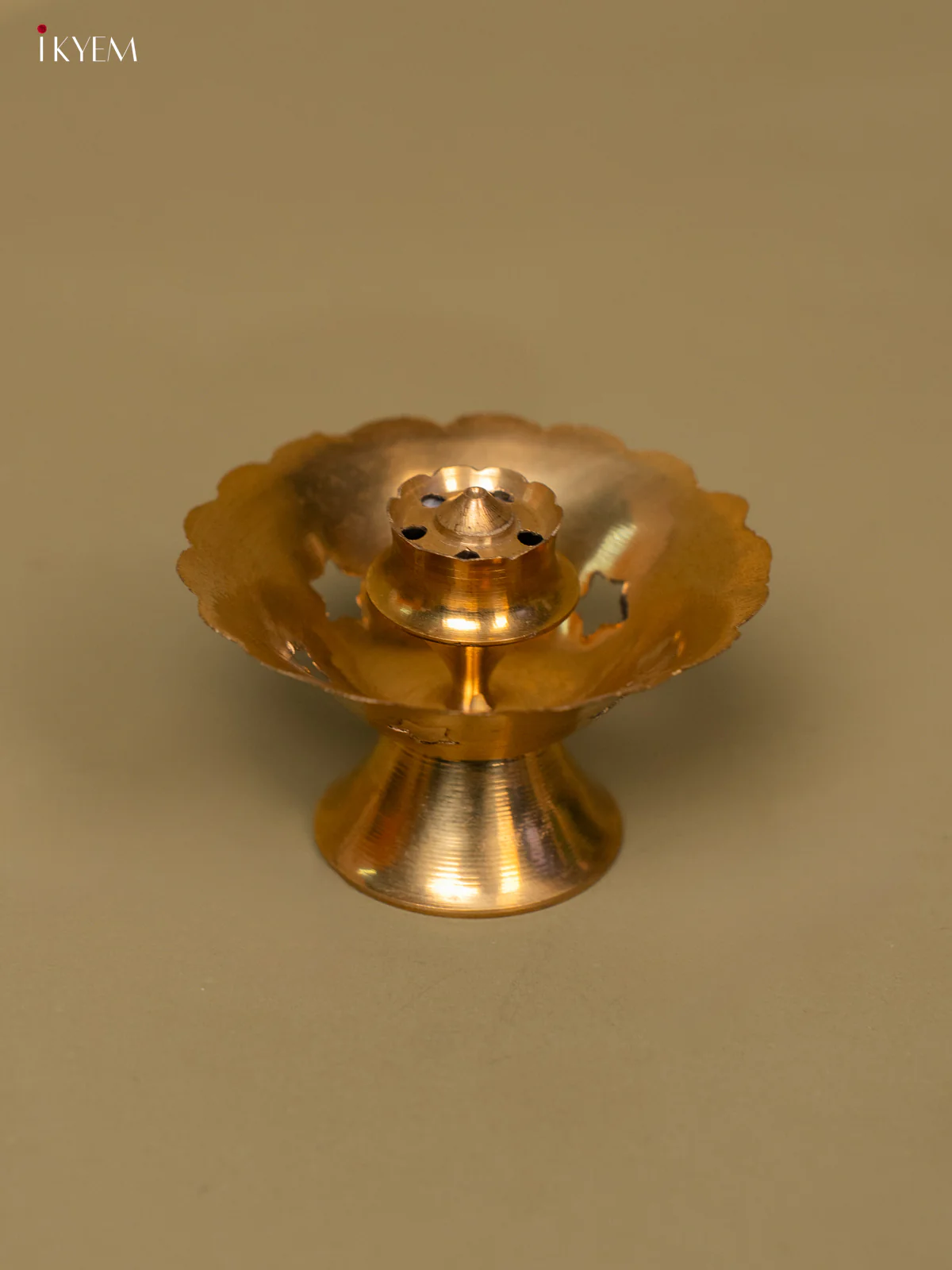 Brass Agar Batti Stand - 3E31108