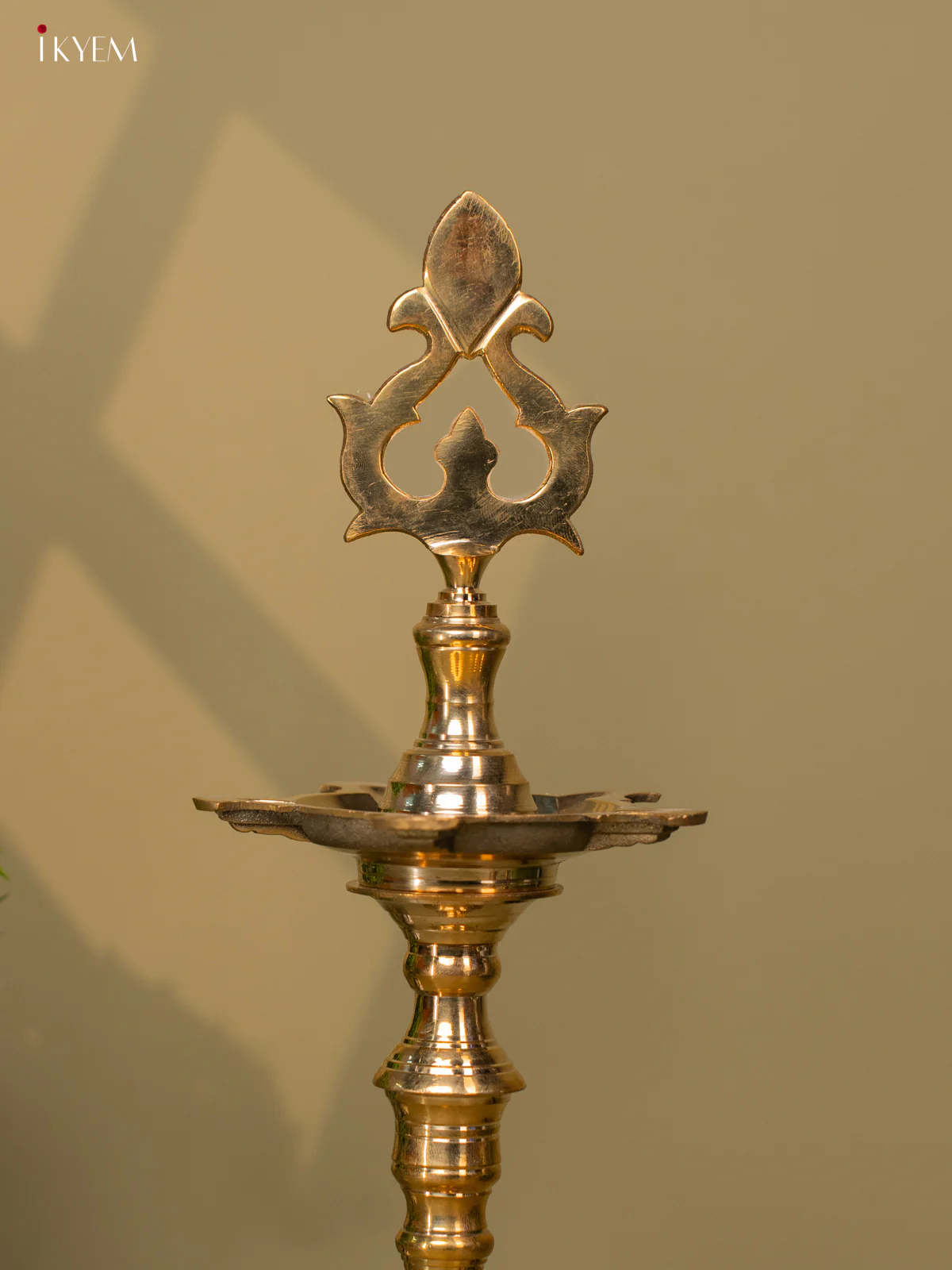 Brass 5-Face Kuthu Vilakku - 19.5 Inch- 3E31172 - Image 3