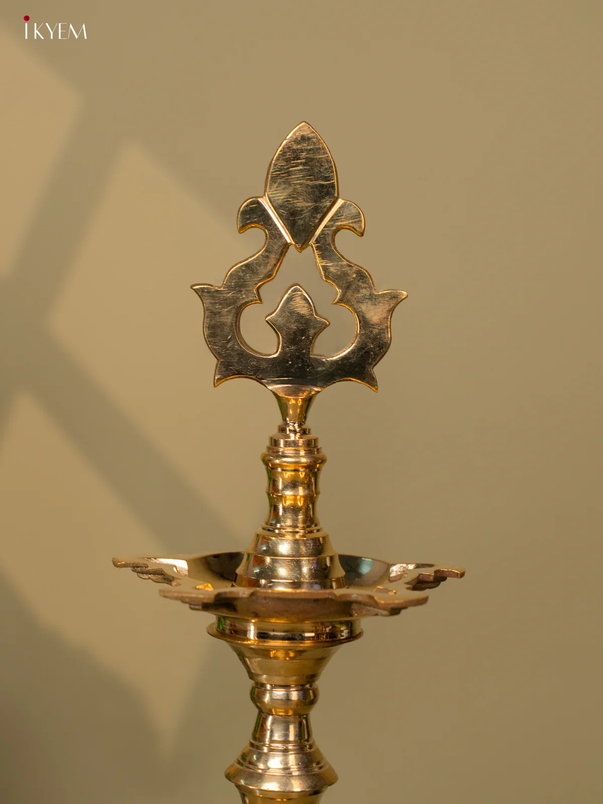 Brass 5-Face Vel Kuthu Vilakku - 18 Inch- 3E31174 - Image 3