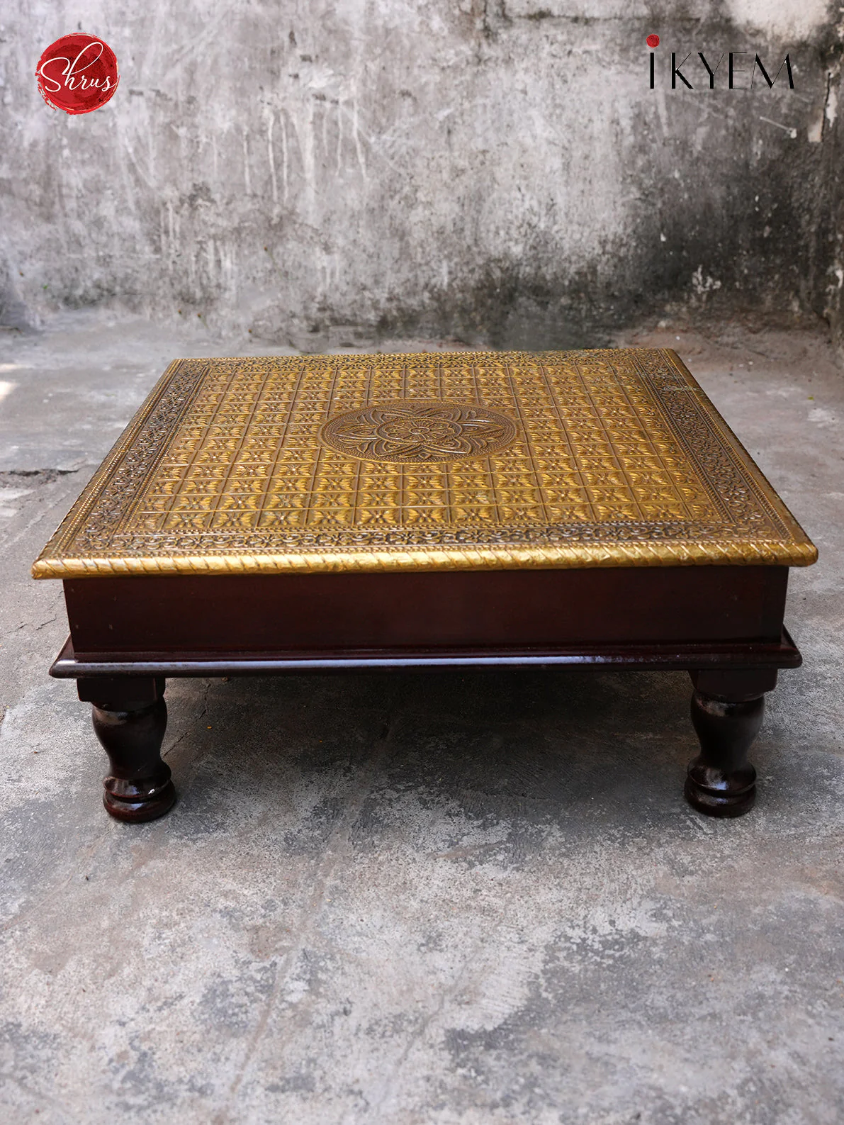 Wooden chowki