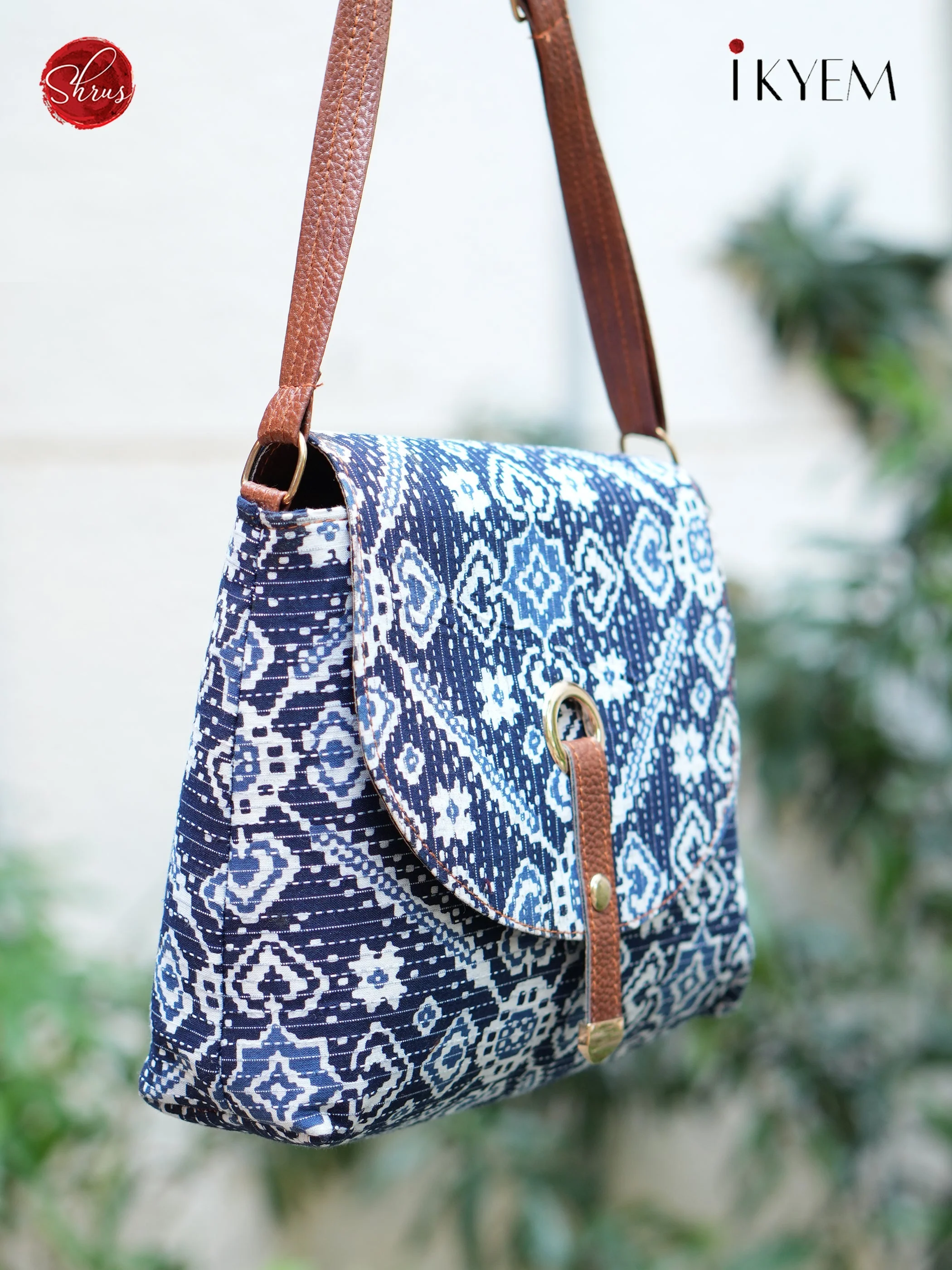 Blue-printed Hand bag - Image 3