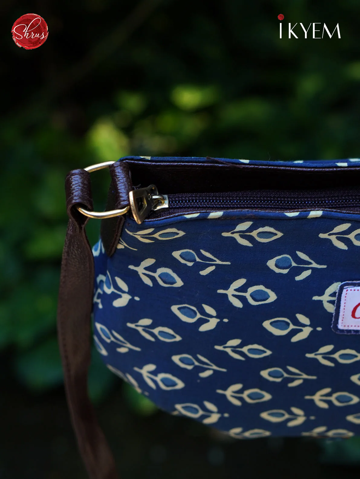 Blue- Printed Bag - Image 3