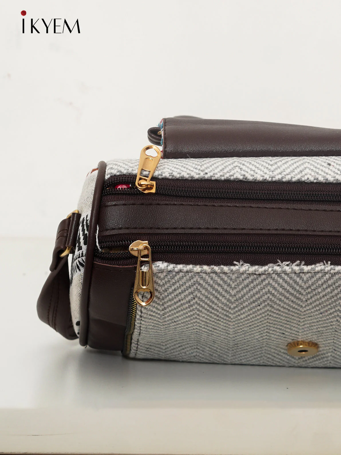 Cream & Brown - Ajrakh Handbag - Image 3