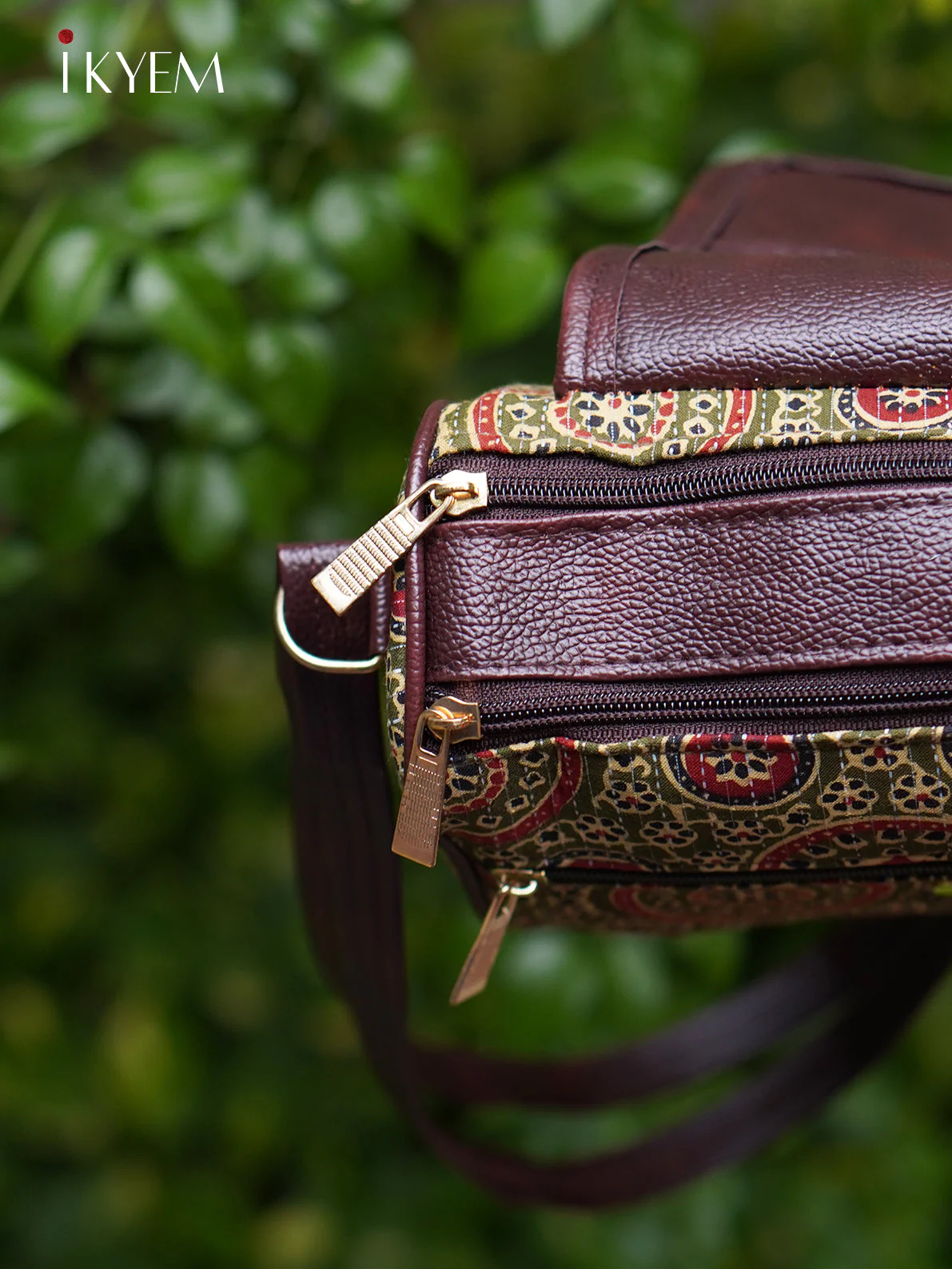 Grey & Pink - Ajrakh hand bag - Image 3