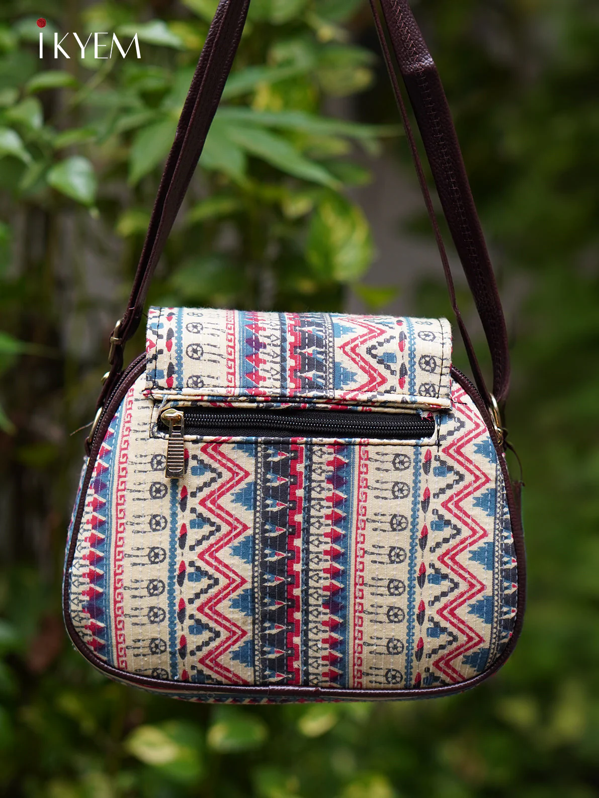 Cream & Brown - Ajrakh hand bag - Image 2