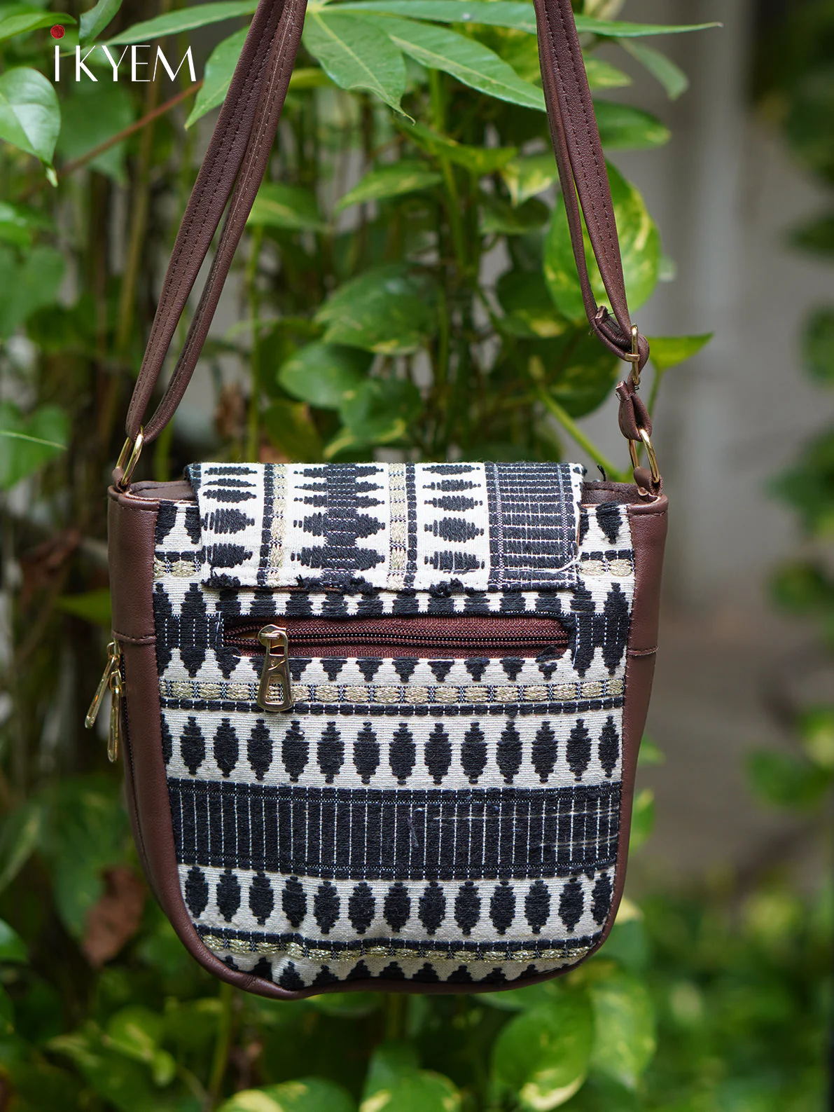Blue & Brown - Ajrakh handbag -4EJ17178 - Image 2