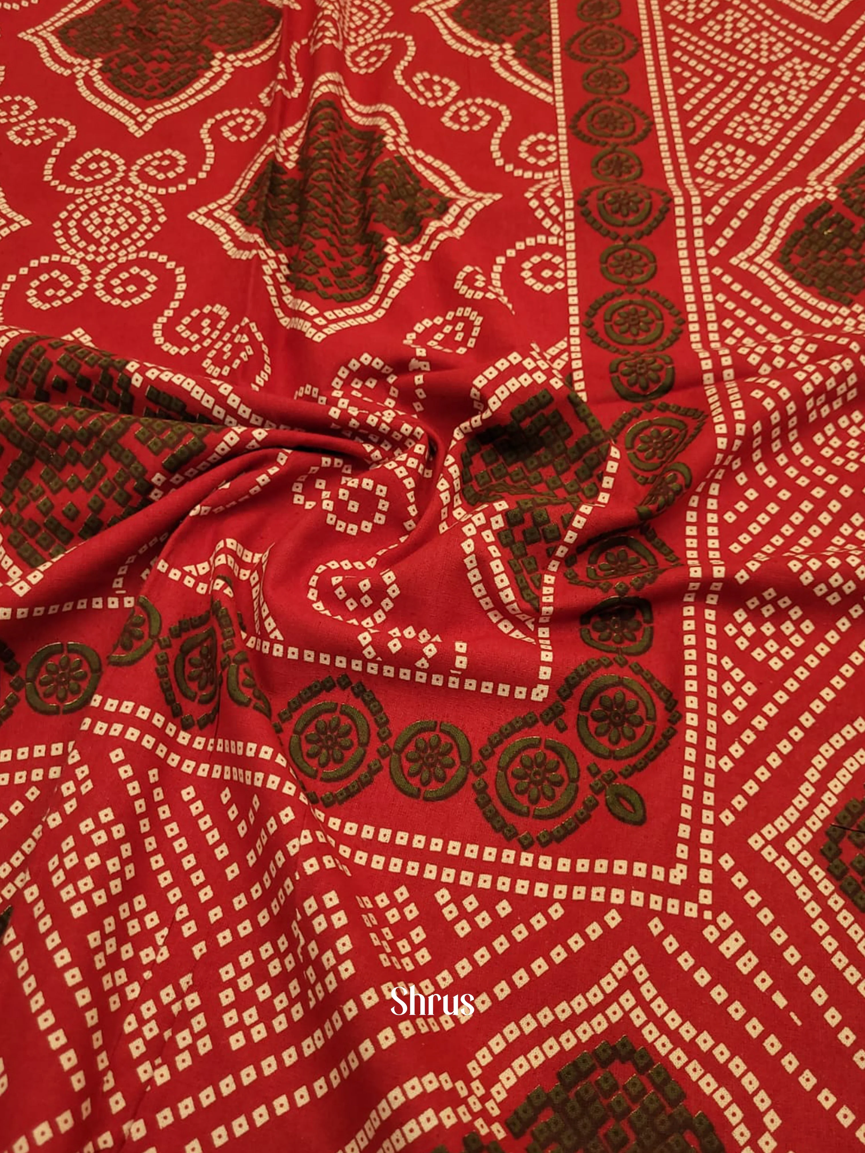 Red & Beige - Bed Spreads