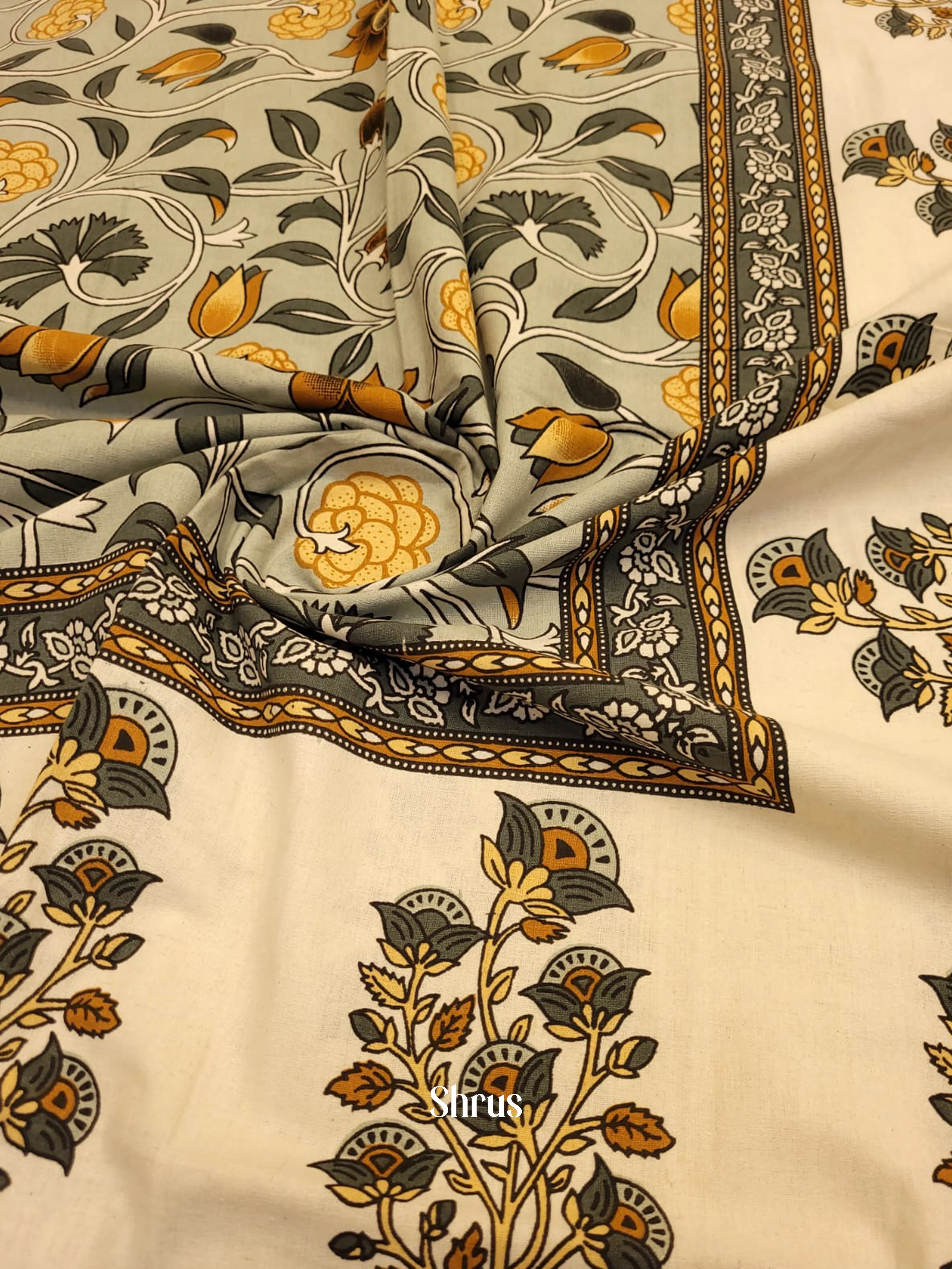 Grey & Cream - Bed Spreads