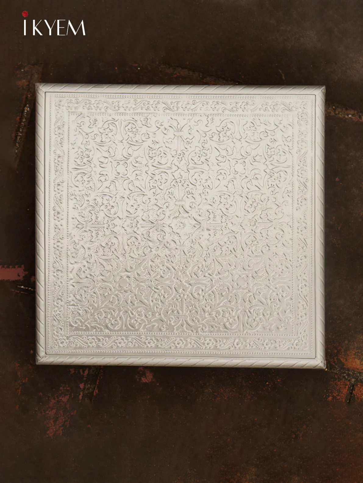 White Metal Chowki - Image 2