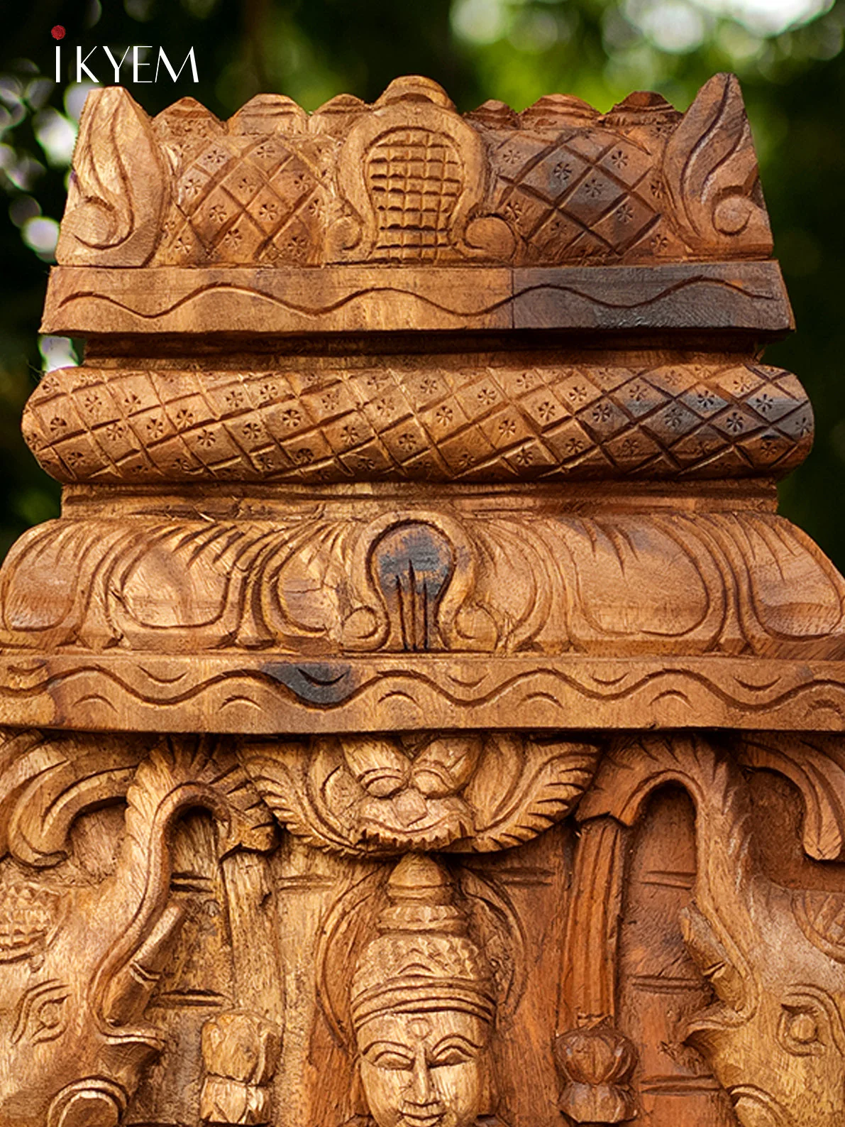 Hand Carved Lakshmi in temple Frame - Image 3