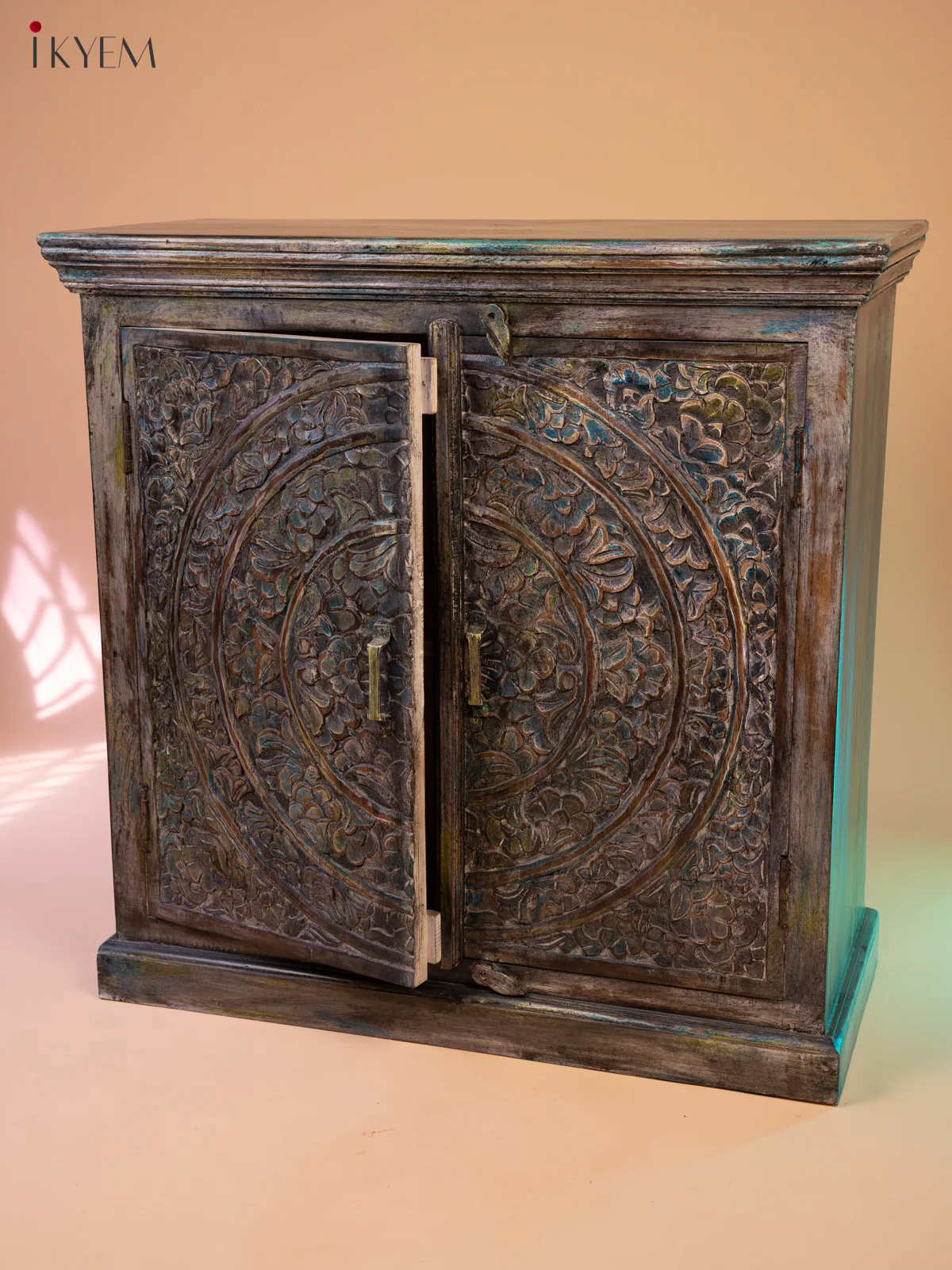 4IJ24030 - WD SIDEBOARD - Image 7