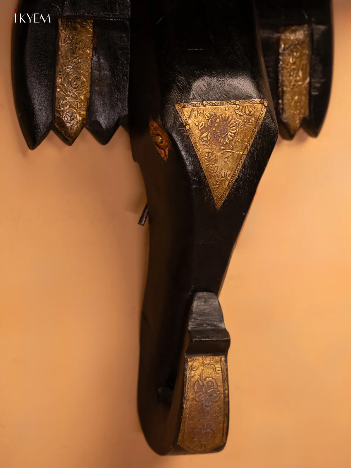 Brass inlay Elephant Face wall wooden bracket/stand/shelf - 4IJ26065 - Image 3