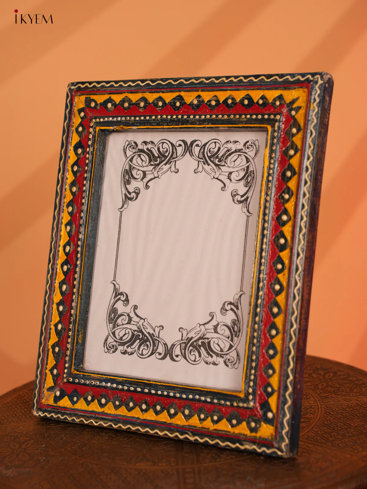wooden hand painted photo frame - 4IJ30024 - Image 2