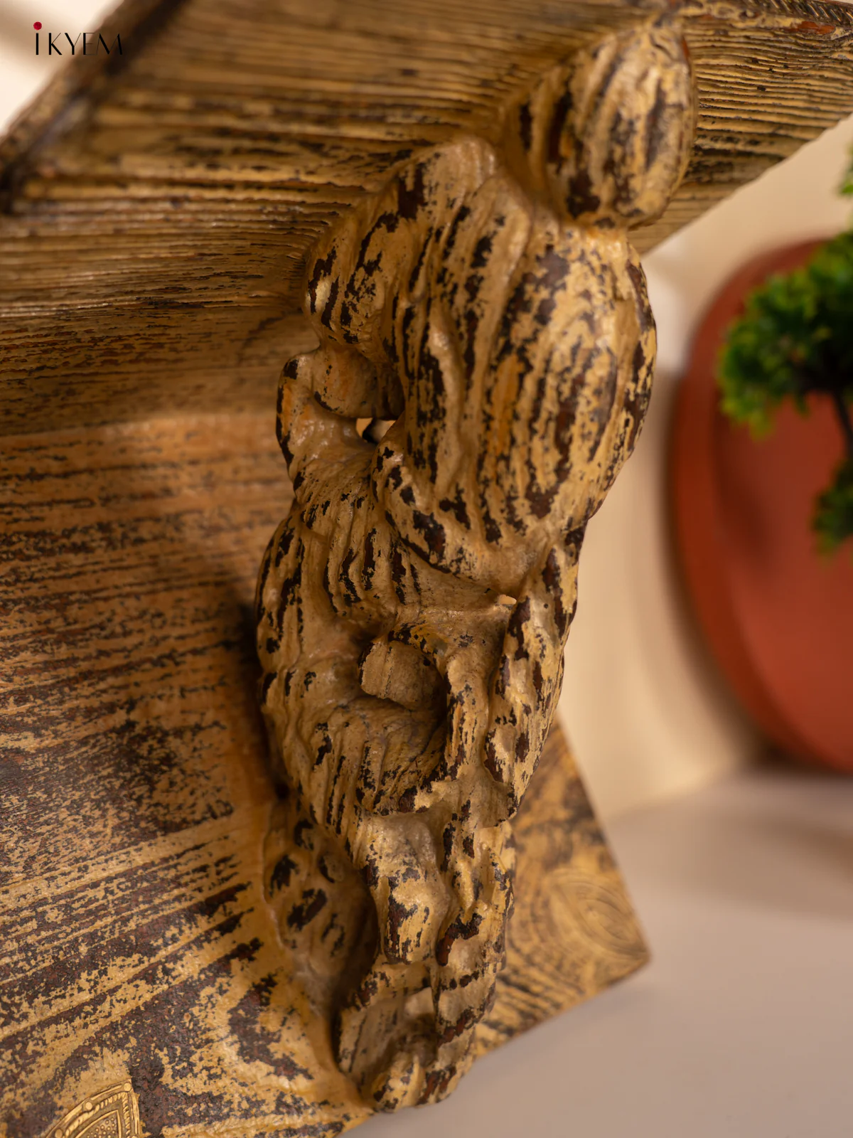 Wooden Hand Carved Wall Shelf - 4IJ30093 - Image 3