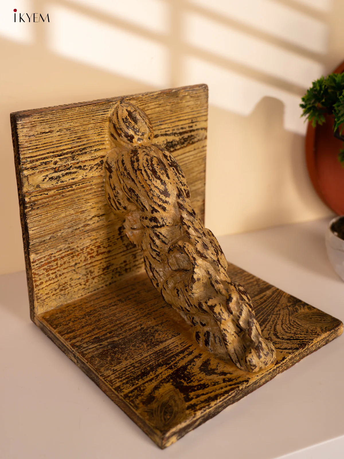 Wooden Hand Carved Wall Shelf - 4IJ30093 - Image 4