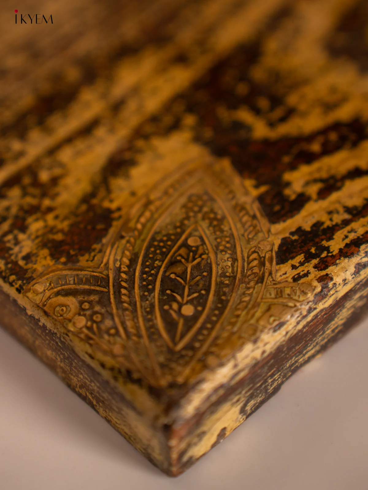 Wooden Hand Carved Wall Shelf - 4IJ30093 - Image 5