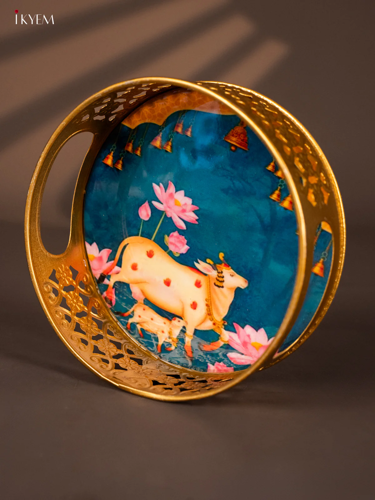 Blue Decorative Round Tray with Cow & Calf Digital Print  - KH22127 - Image 4