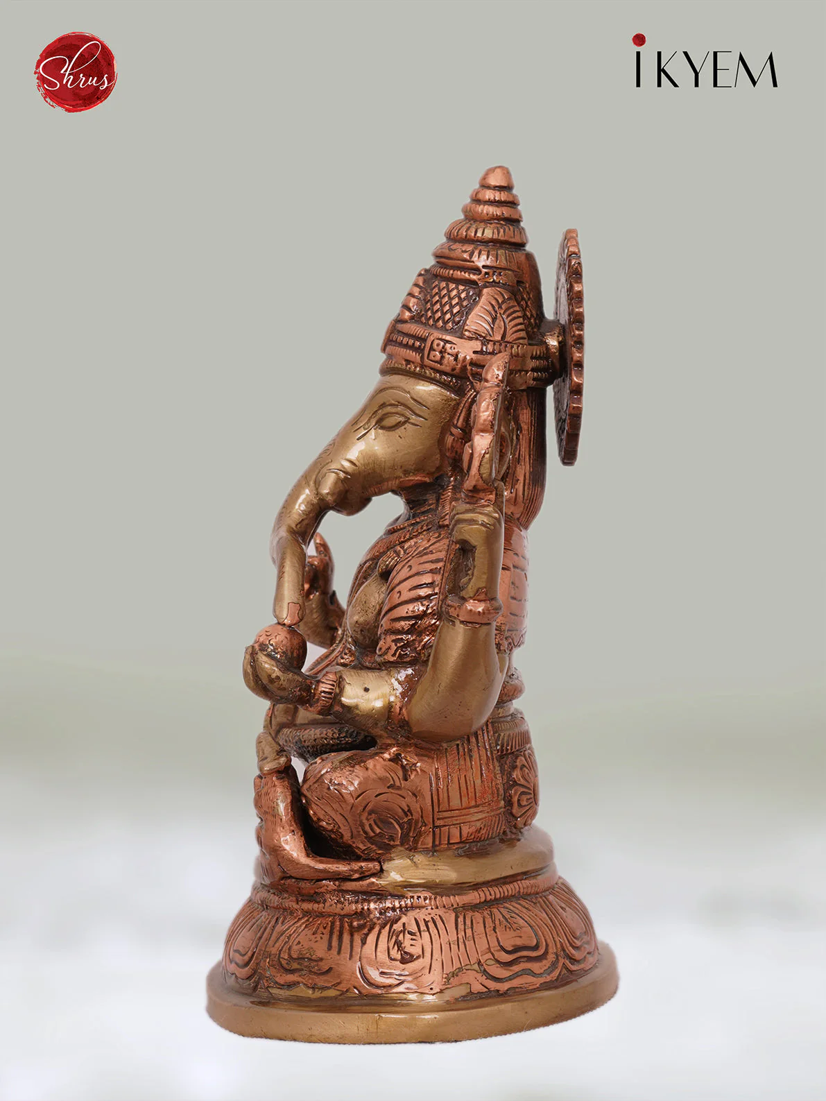 Ganesha sitting on Oval Base - Dual Tone (Brass & Copper), Enhances your Pooja room Aura - Image 4