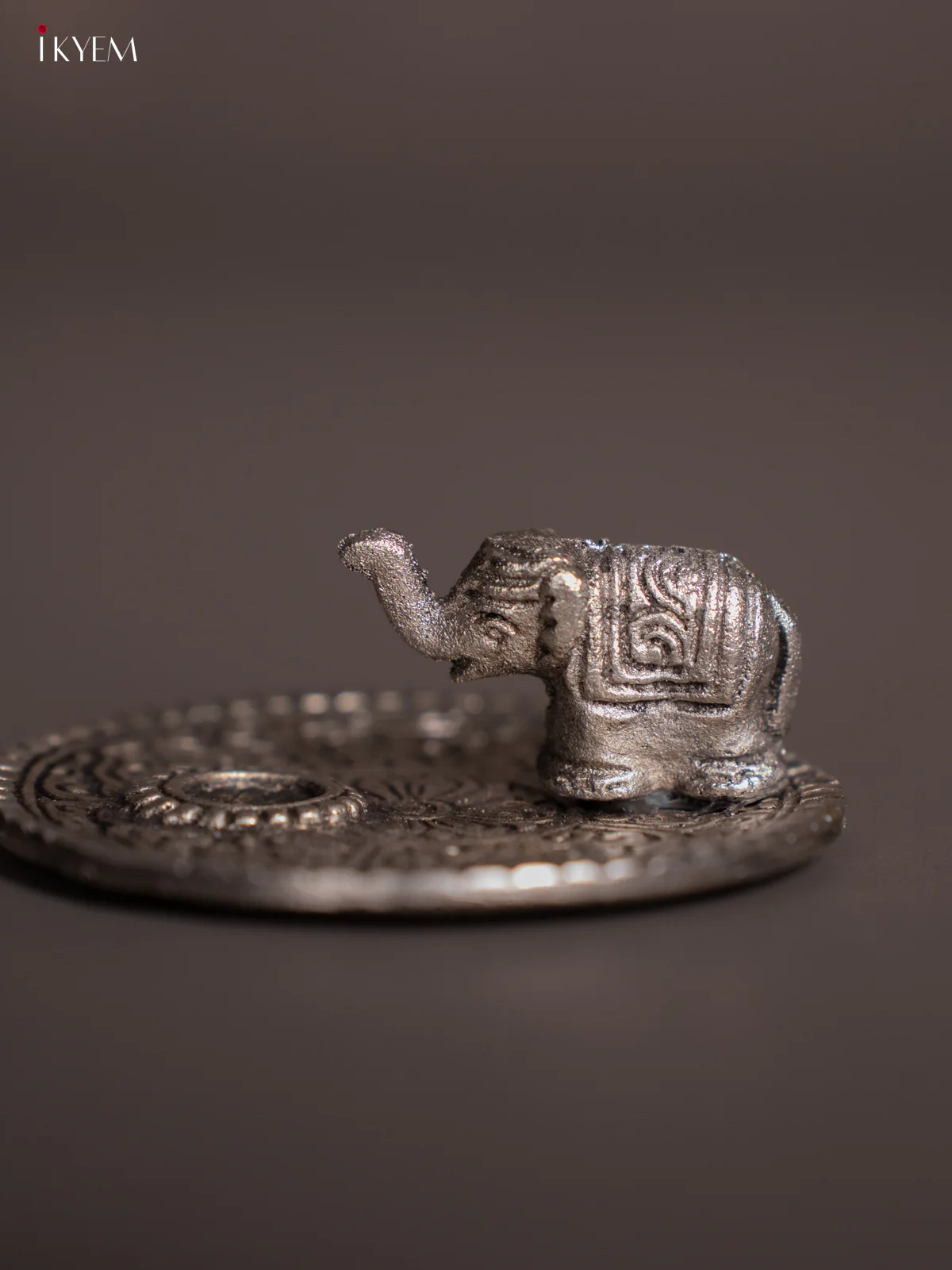 Timeless Silver Plated Elephant Agarbathi Stand - KI09185 - Image 4