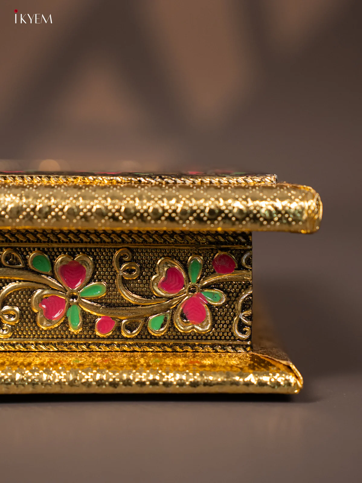 Wooden Dry Fruit Box with Four Compartments Floral Design - KI02132 - Image 5