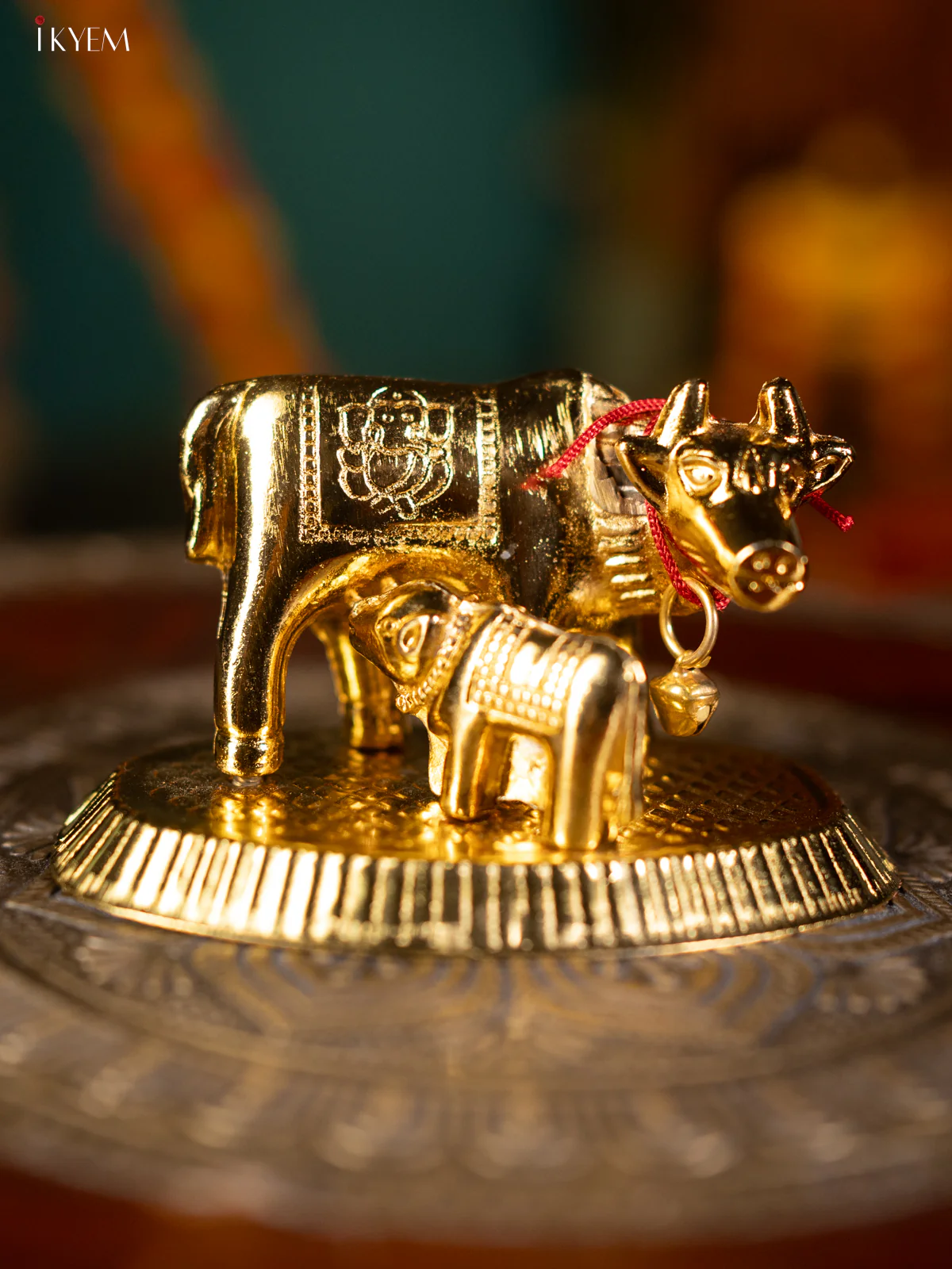 Gold Plated Cow & Calf Idol - KL13118 - Image 3