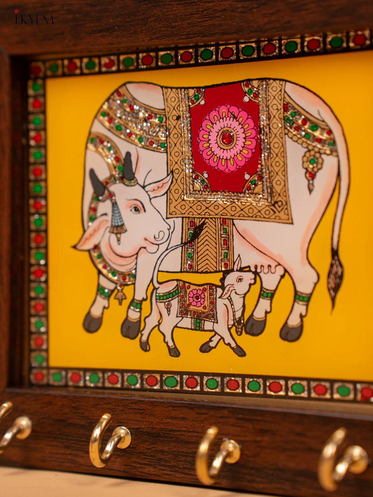 Yellow cow & calf Reverse Glass Painted Keyhanger - KC07118 - Image 4