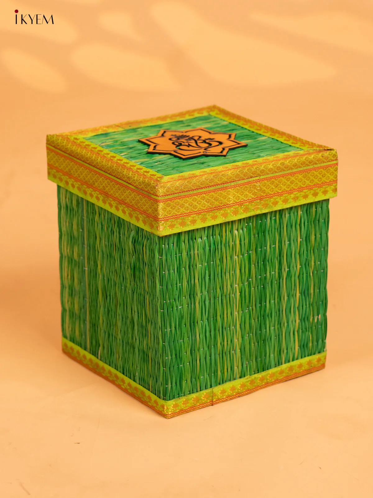 Green Korai Gift Box with Net Potli - KB17142 - Image 5