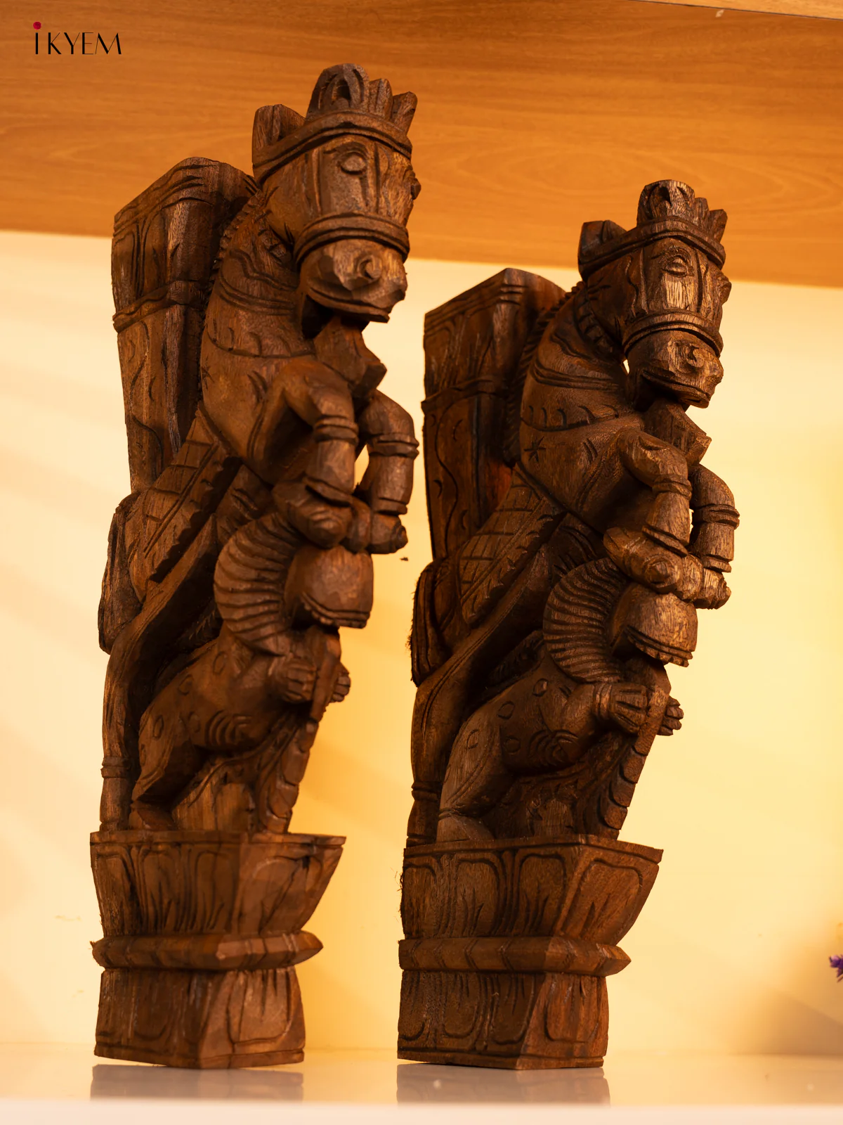 Antique Hand-Carved Horse Wooden Wall Bracket - KL05120 - Image 5