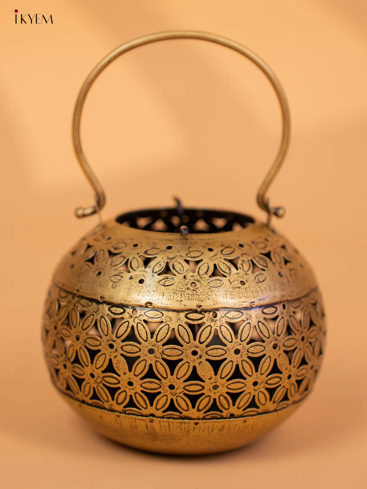 Iron Hanging T-light in Jhaali Pattern - Small - KA21111 - Image 2