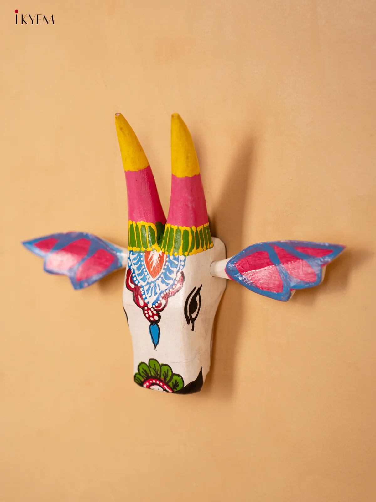 Hand Painted Wooden Cow Head - White - 6inch - KA30146 - Image 4