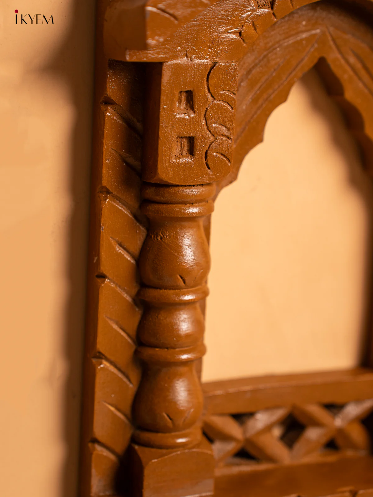 Wooden Hand carved Jharokha Frame 17 Inch- KA30163 - Image 3