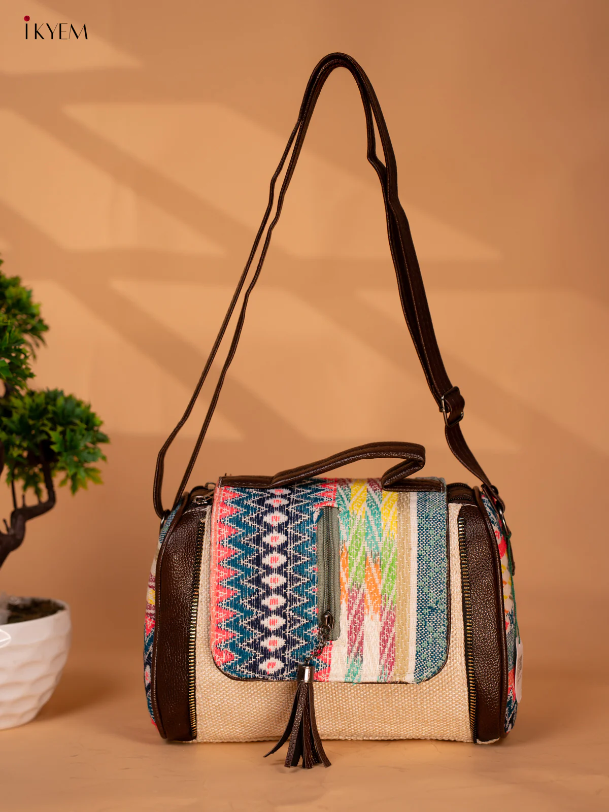Jacquard Sling Bag with Printed Flap - Cream - KB22120 - Image 6