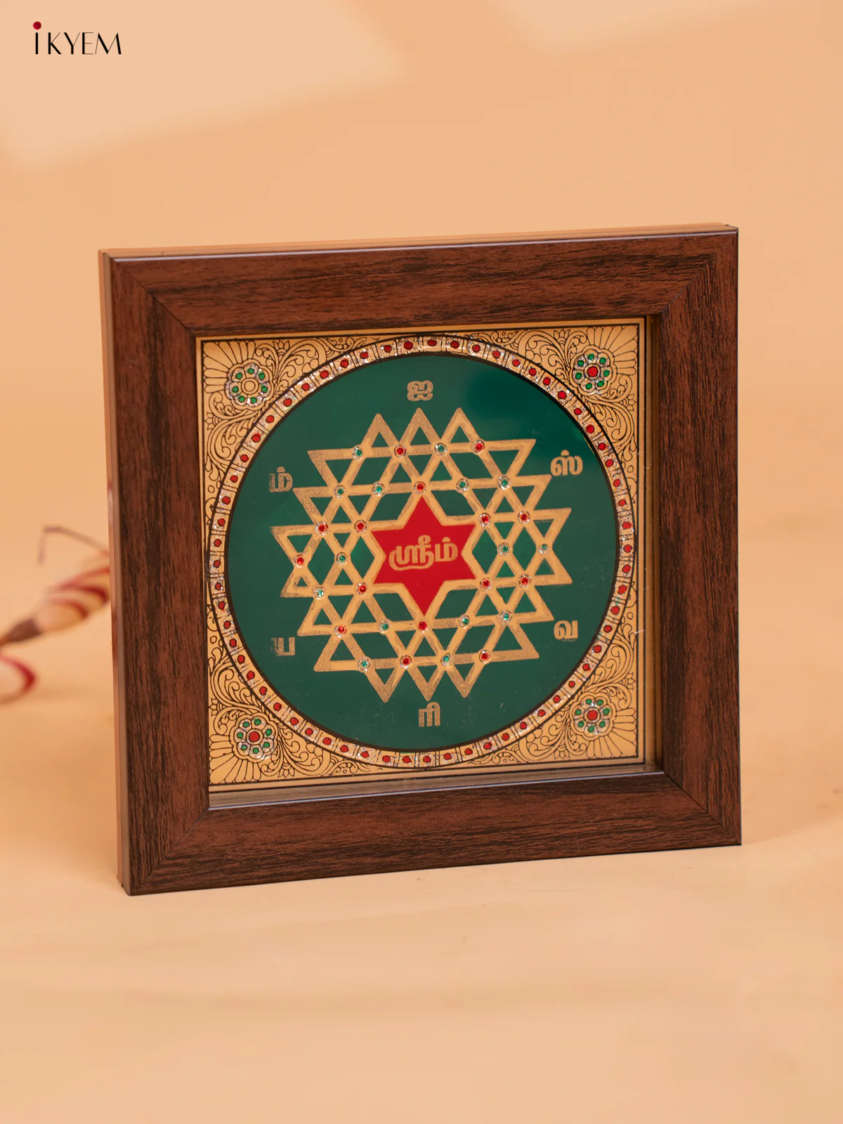 Reverse Glass Painted Manai - Aishwarya Kolam -(6x6) - Green & red - KC06127 - Image 4