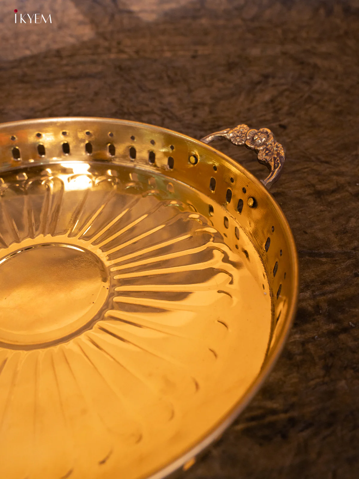 Brass round tray - KC20146 - Image 3