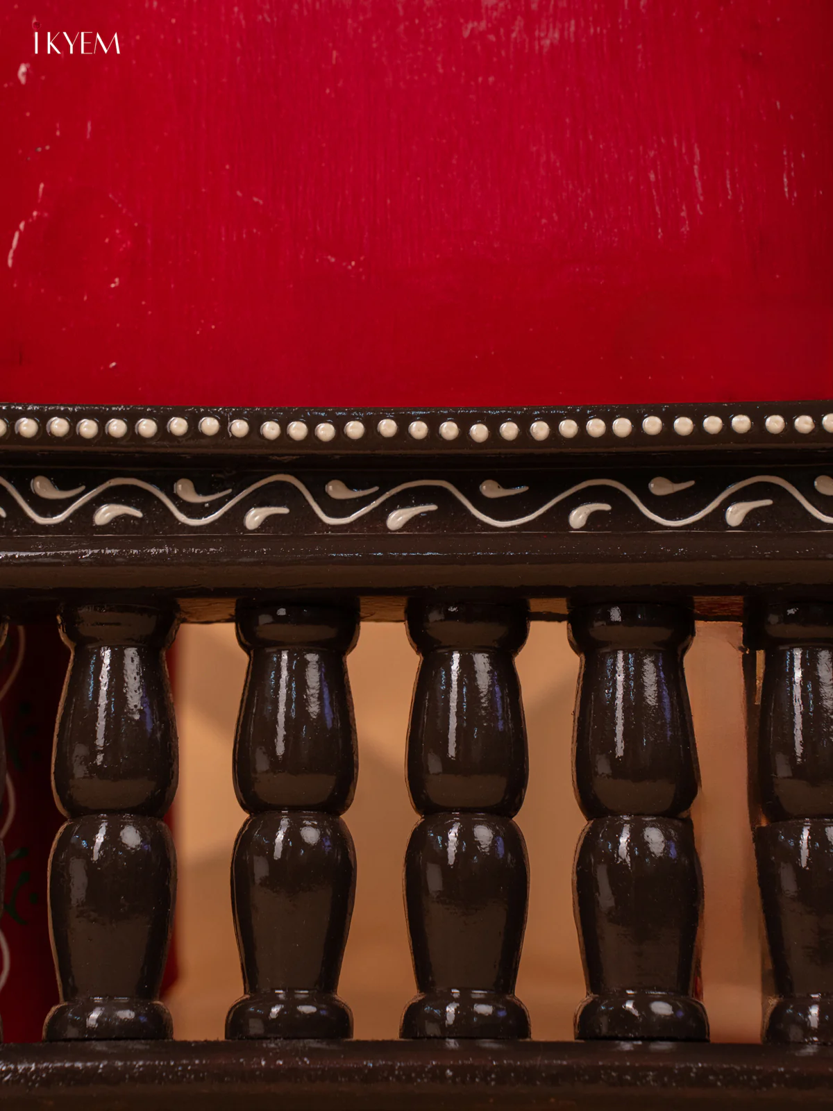 Wooden hand Painted frame - Red-KC20153 - Image 4