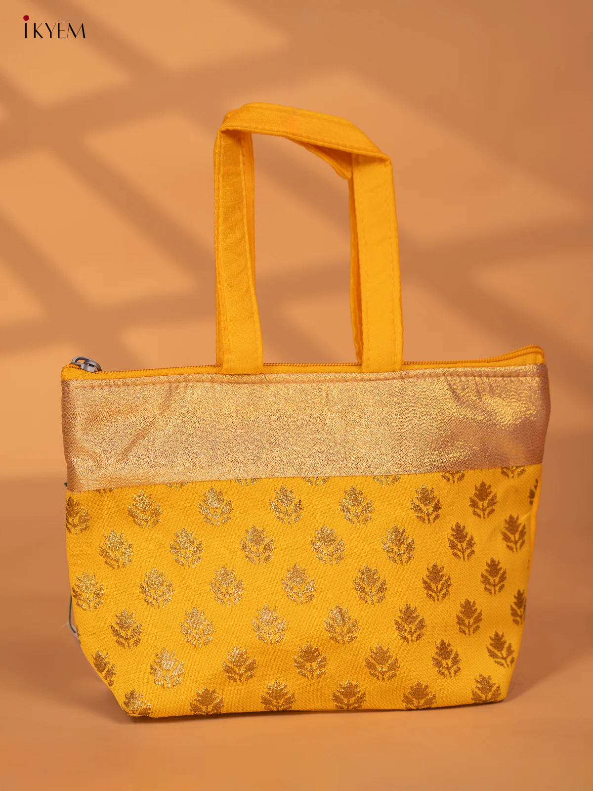 Return Gift Hand Bag with Golden Border - KC28122 - Image 2