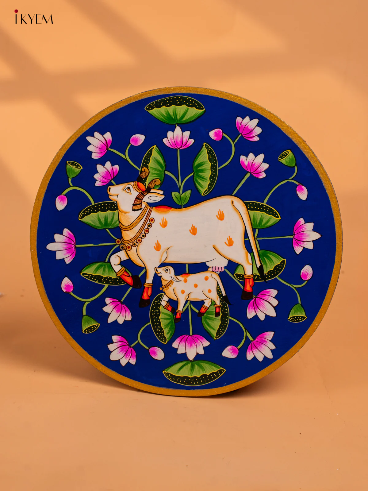 Wooden Hand painted Wall hanging plates - Cow & calf -KC29133