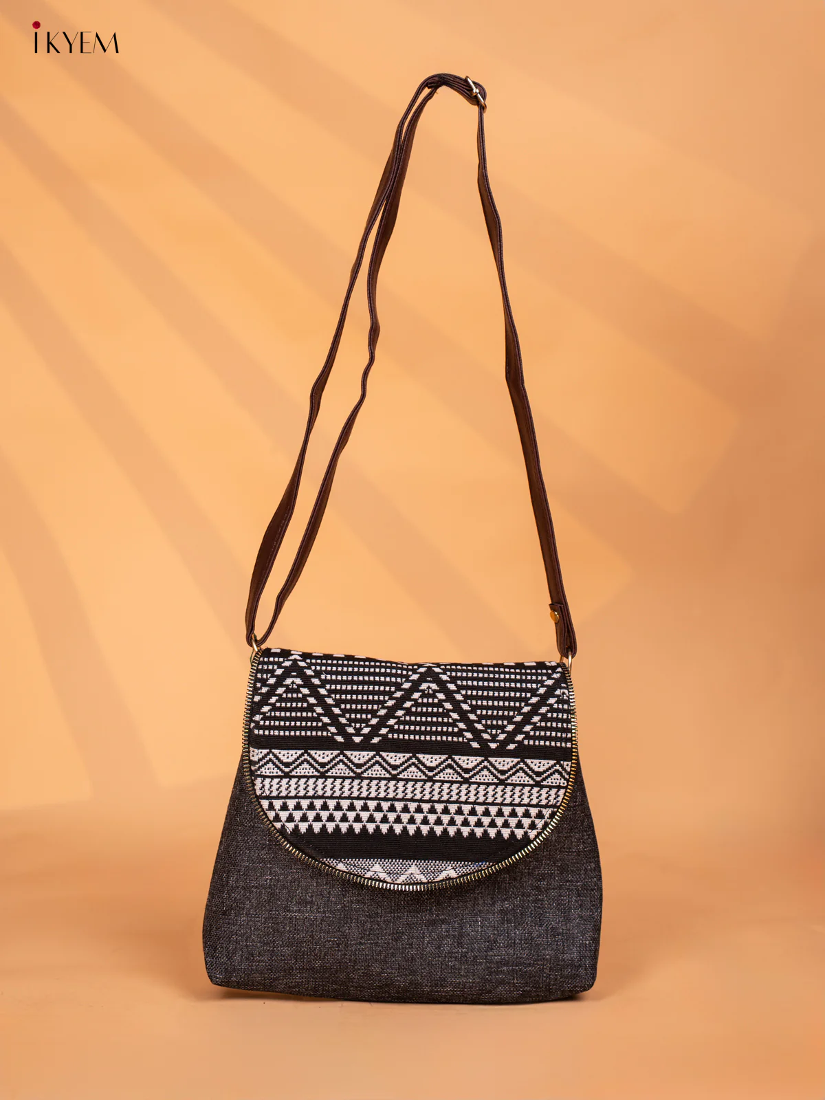 Jacquard Leather Sling Bag with Printed Flap -Black - KD05142