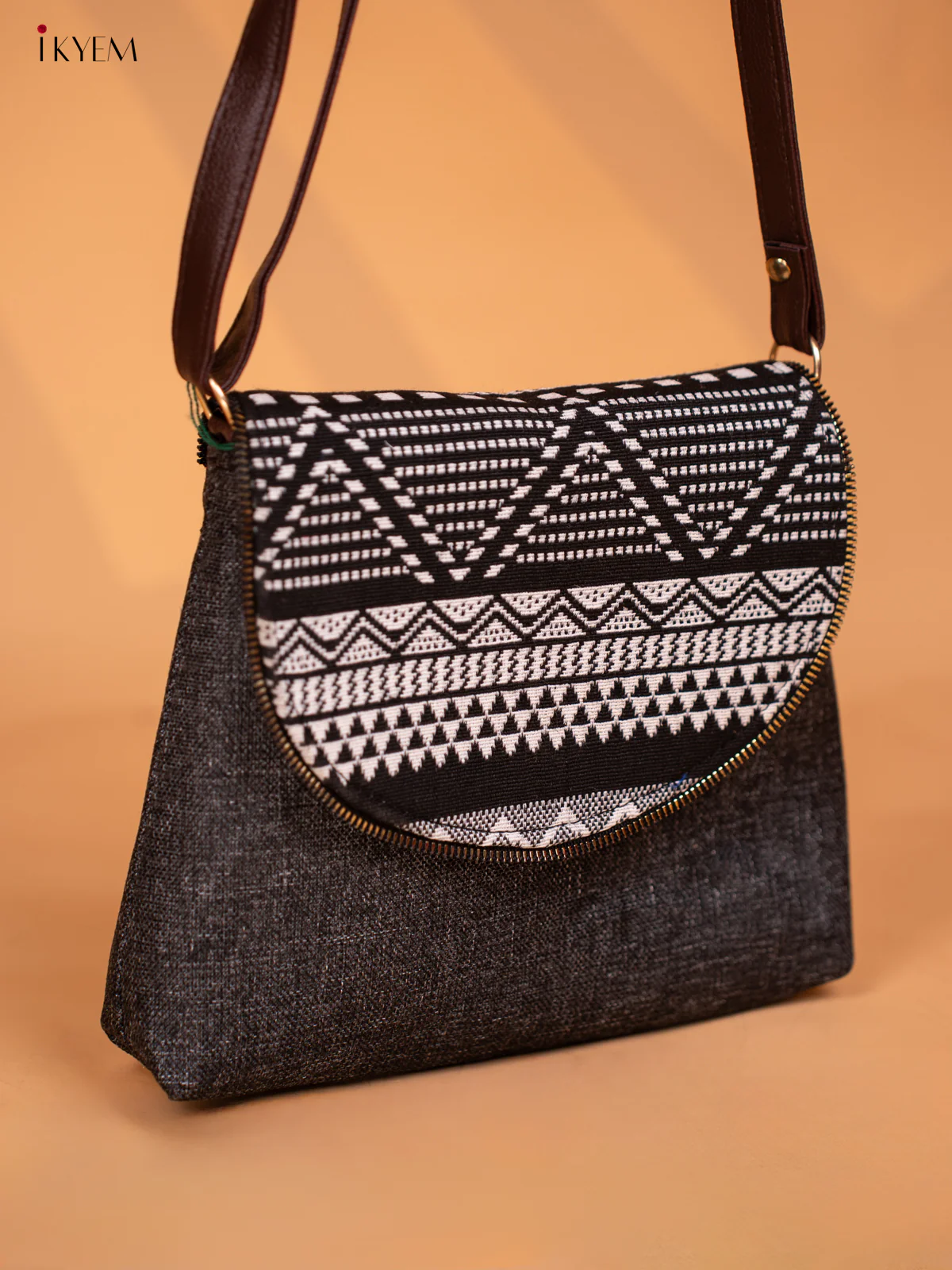 Jacquard Leather Sling Bag with Printed Flap -Black - KD05142 - Image 2