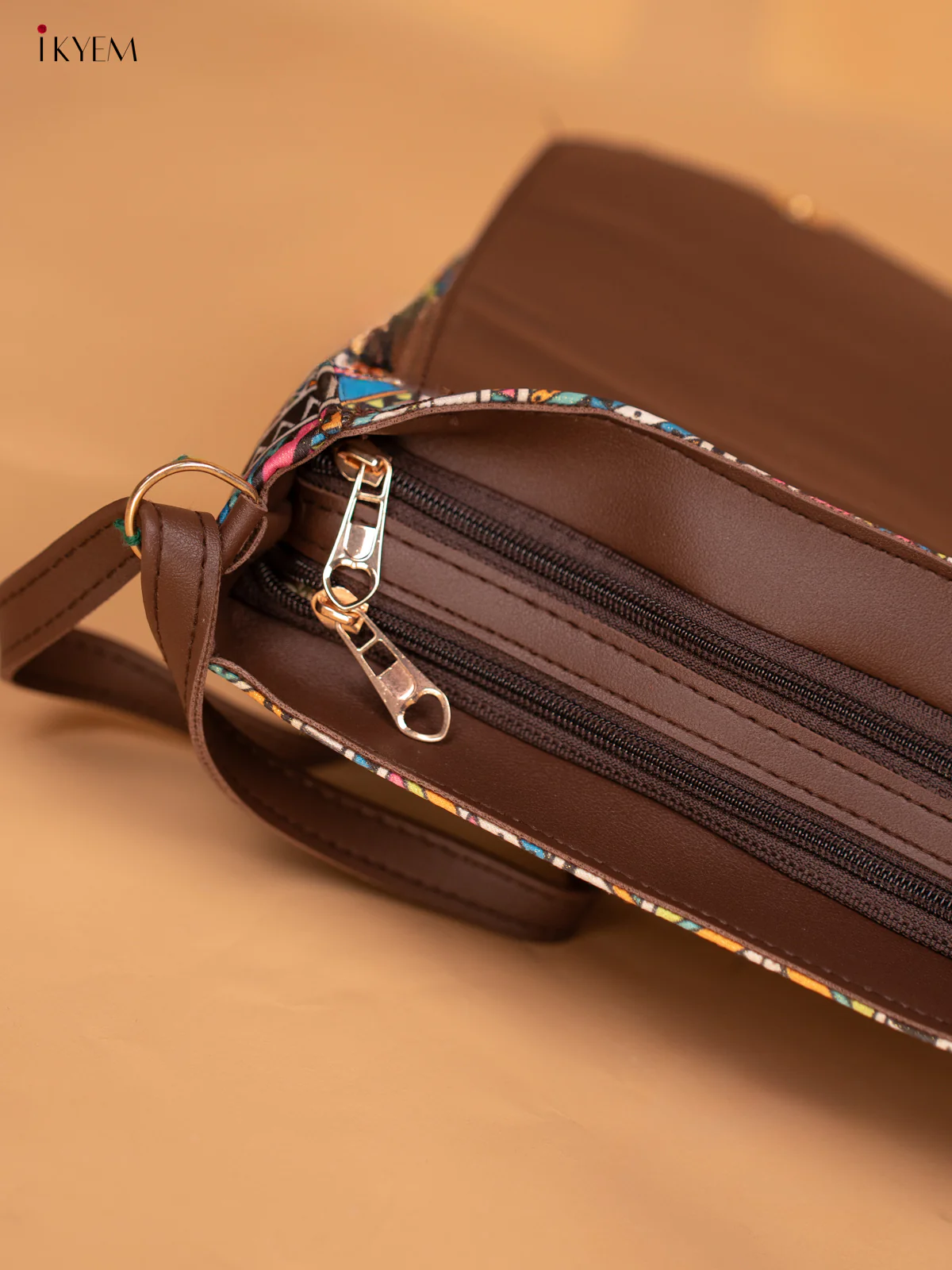 Printed Geometric Design Metal Handle with Leather Sling Bag - Multi Colour - KD05149 - Image 6