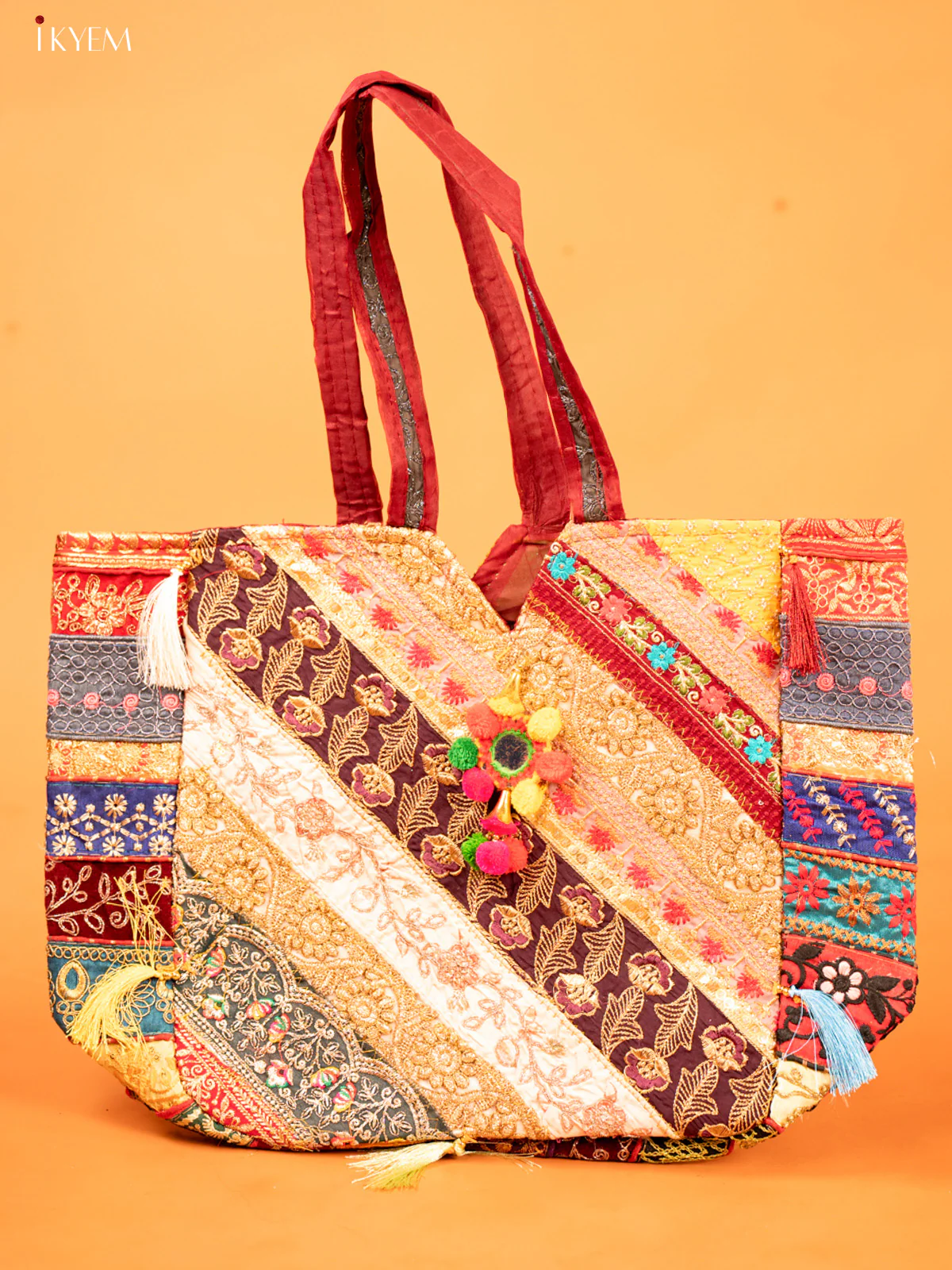 Multicolor Messenger Bag - KD26131