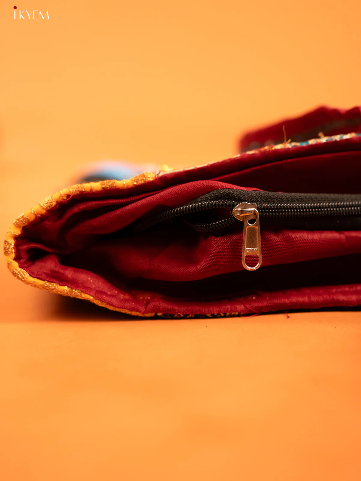 Multicolor Messenger Bag - Image 4
