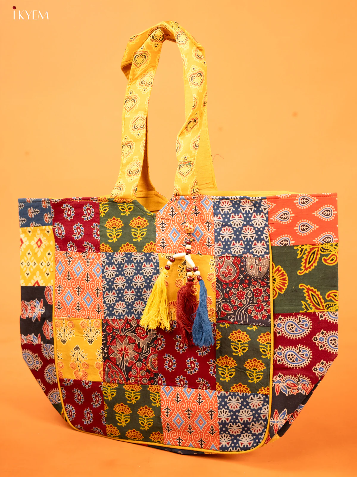 Ajrakh Stylish Patchwork Hand bag - KD26149 - Image 2