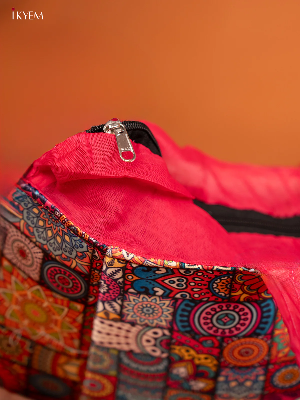 Ikkat Jhola Handbag - Image 3