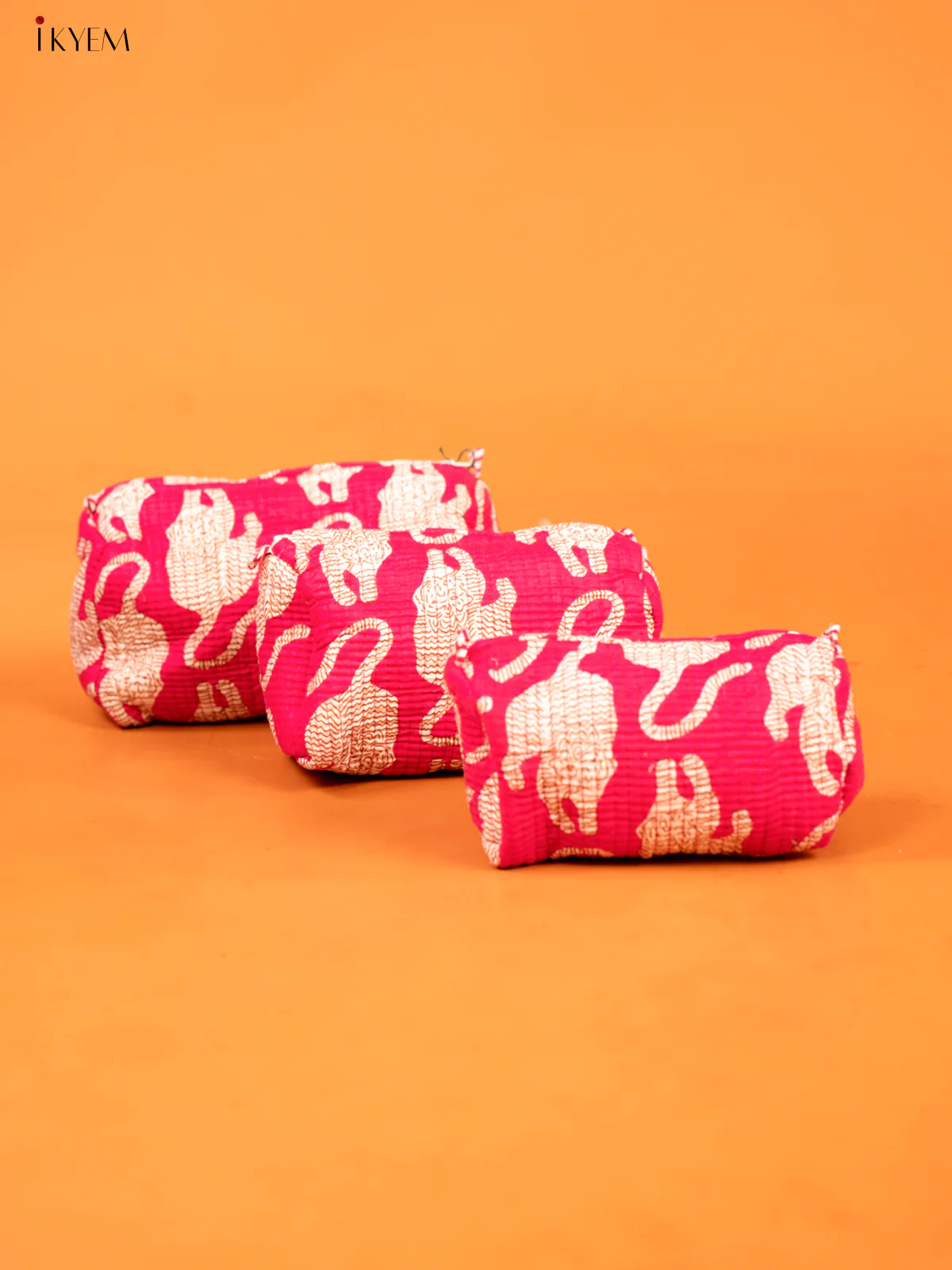 Cotton printed Pouch - Set of 3 - Pink with White - KD26313