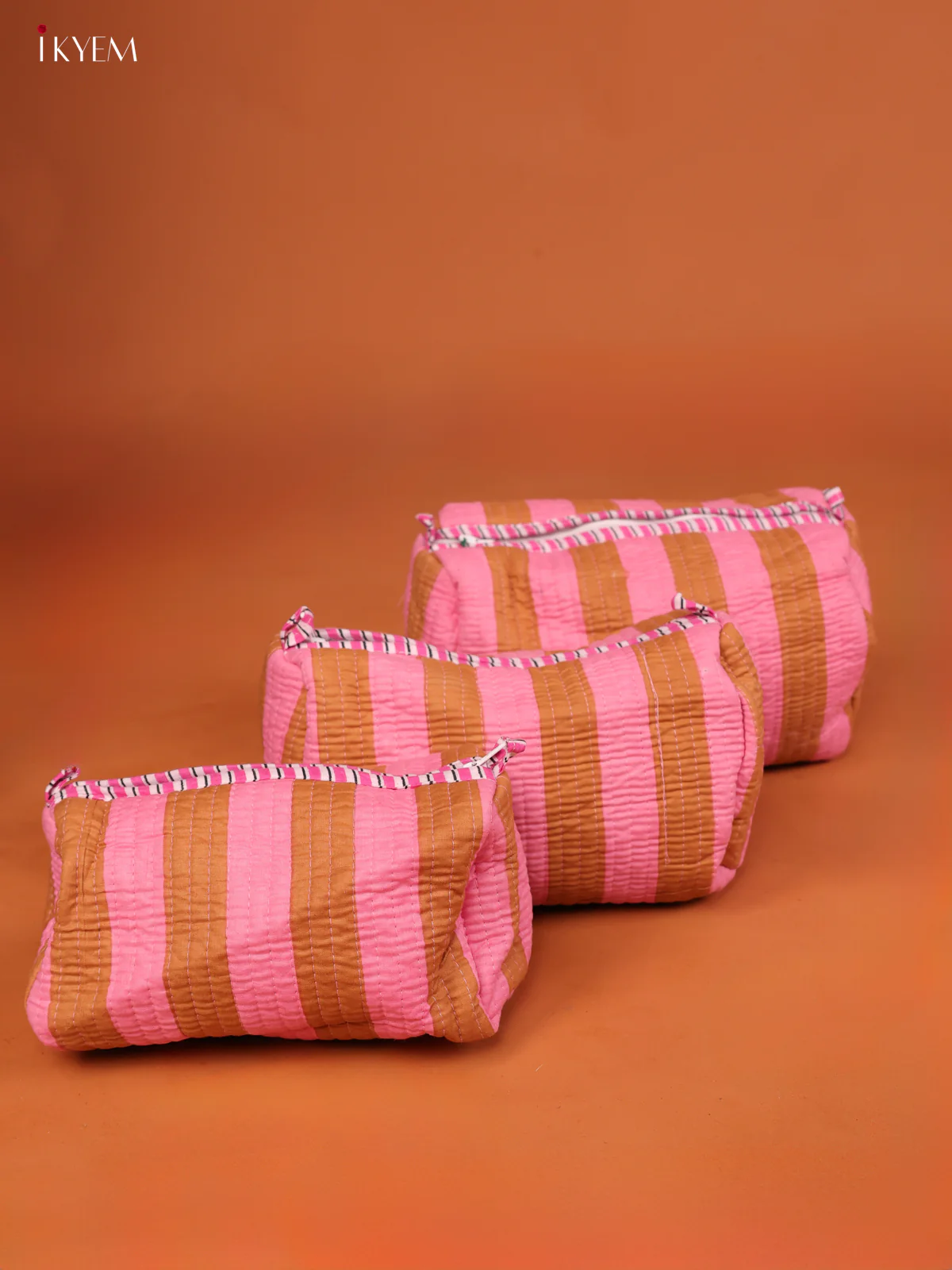 Cotton printed Pouch - Set of 3 - Pink - KD26343