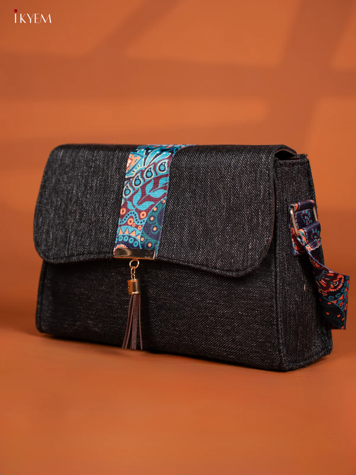 Jacquard Printed Sling Bag - Black - KD26595 - Image 3