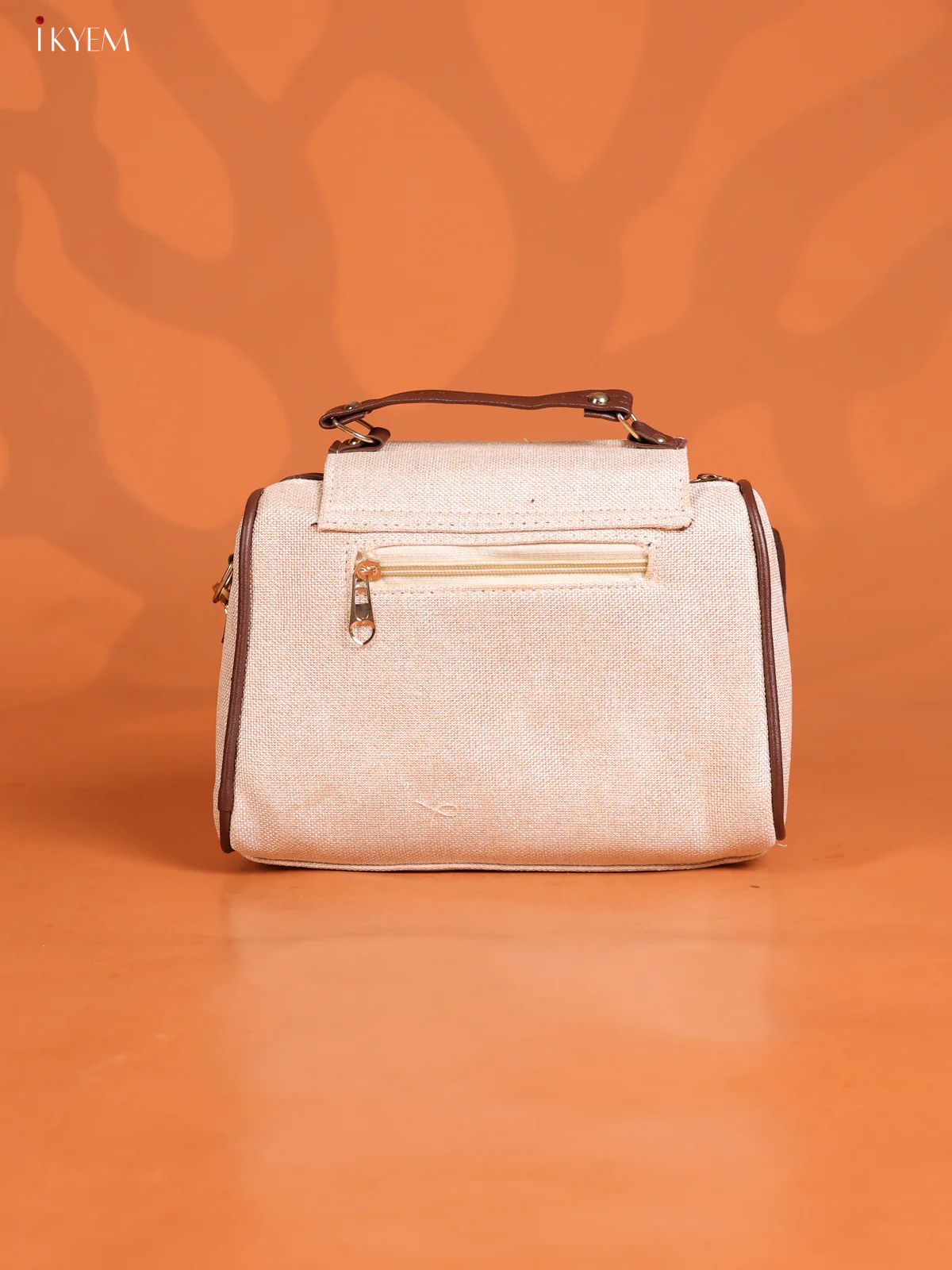 Jacquard Geometric Patten sling Bag with 3 Compartments -White with Red - KD26616 - Image 2