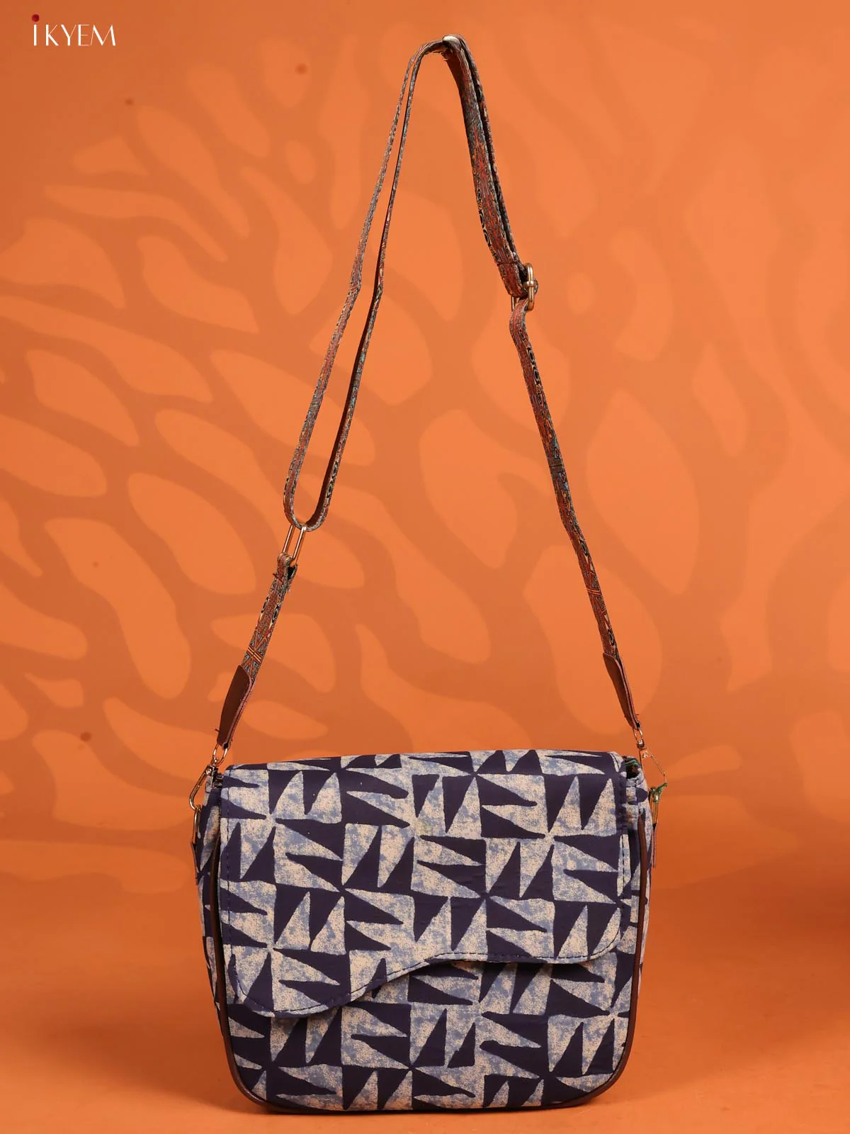 Jacquard Flap Block Printed Sling Bag with 3 Compartments - Indigo blue - KD26682 - Image 4